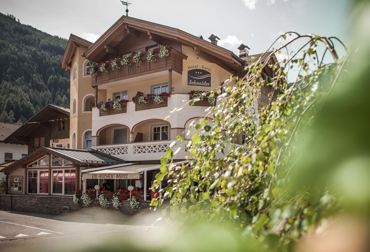 Hotel Garni Schneider Lutago Kültér fotó